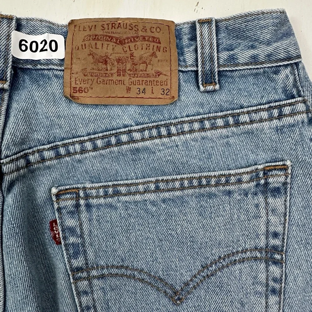VTG Y2K Levi's 560 Loose Jeans Men Actual 33x32 Blue Light Wash Tapered Made USA